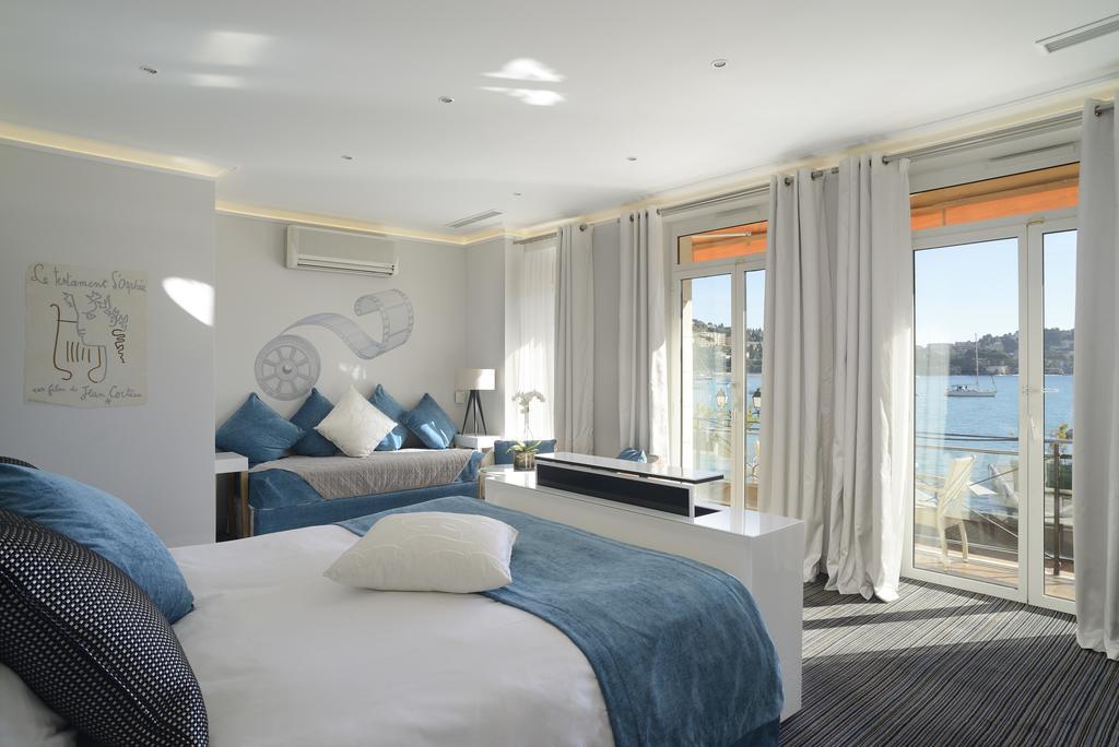 Welcome Hotel Вилафранк-сюр-Мер Екстериор снимка